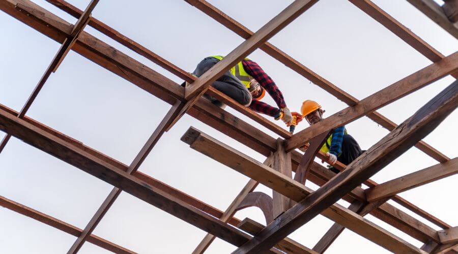 Professional gutter cleaning services in Plankinton, SD